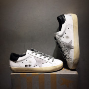 4위 Golden Goose 골든구스 남여공용 스니커즈