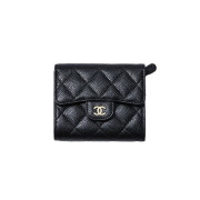 2위 Chanel 샤넬 클래식 캐비어 반지갑 11CM AS87005