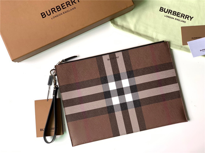 ★(판매완료)★ Burberry 버버리 남여공용 클러치 34x24cm 국내배송바로가능