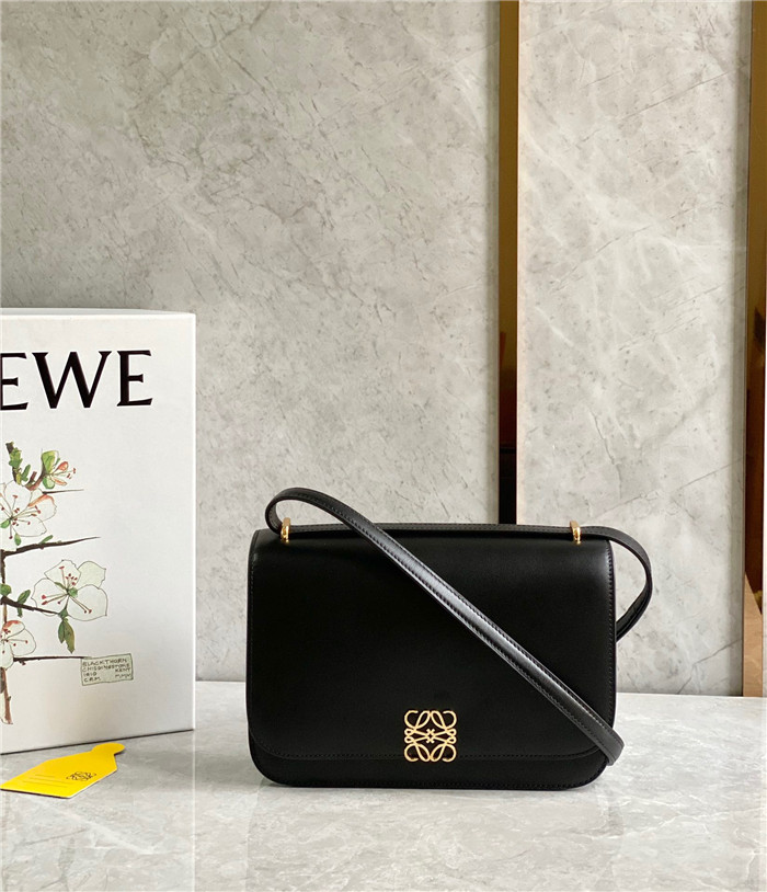 LOEWE 로에베 고야백 미듐 L80477