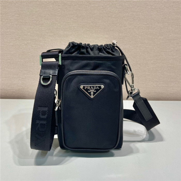 PRADA 프라다 드로스트링 리나일론 스마트폰 케이스 2ZH155