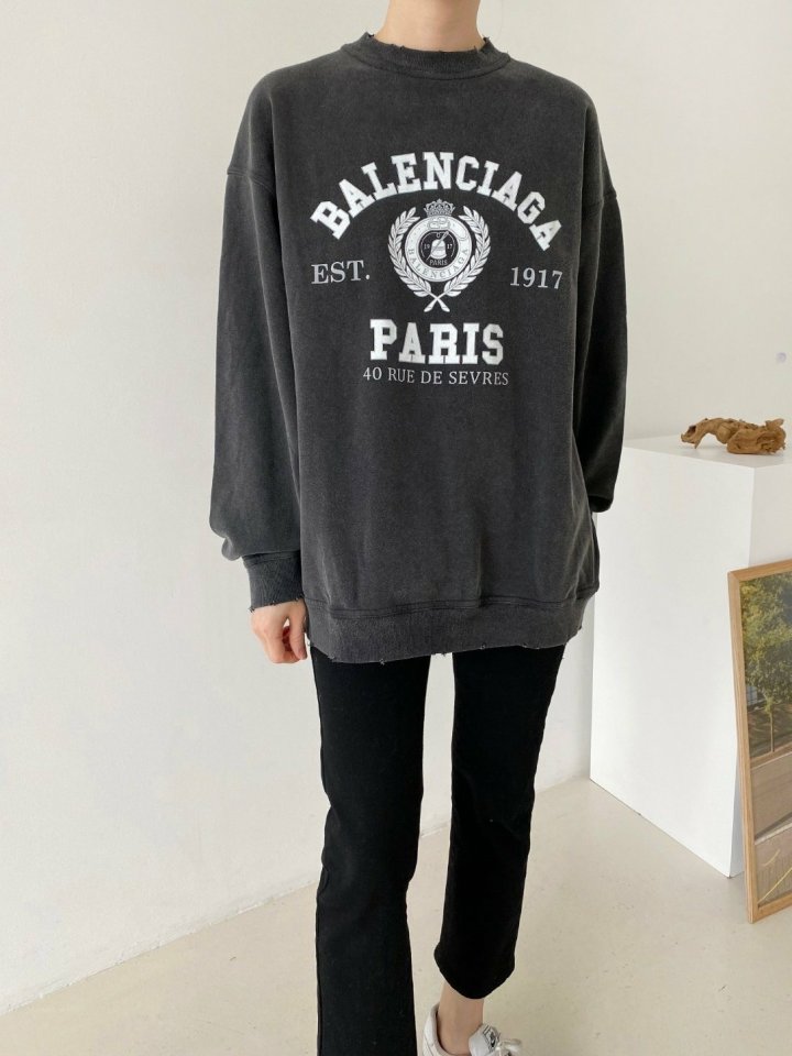 BALENCIAGA  22 FW 발렌시아가 빈티지 로고 맨투맨