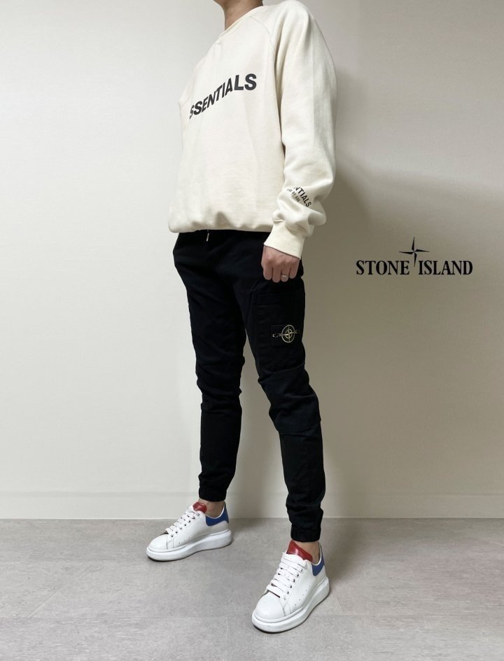 STONE ISLAND 스톤아일랜드  쿠바조거팬츠(스판)