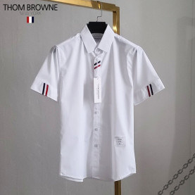 Thom Browne 톰브라운 앞라인 소매삼선 반팔 셔츠