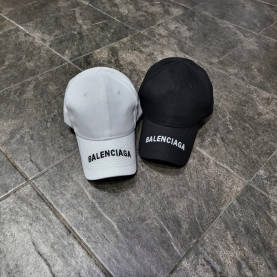 BALENCIAGA 발렌시아가  바이저 자수 로고 볼캡 　