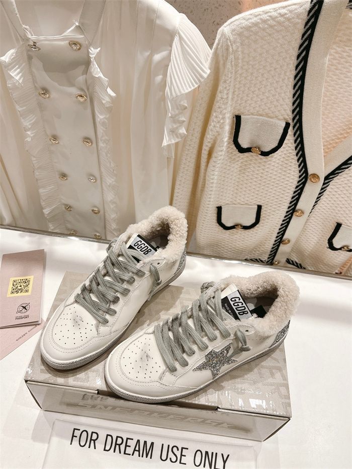 GOLDEN GOOSE 골든구스 여성용 스니커즈 G74309