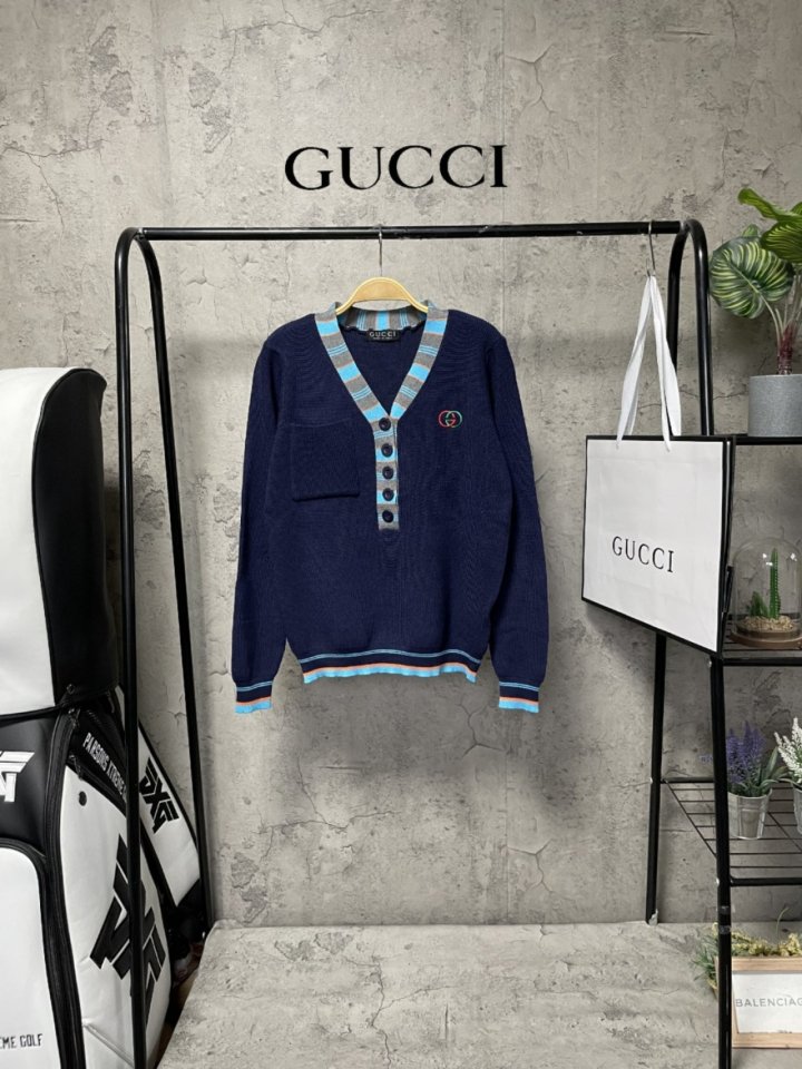 GUCCI 구찌 자수 포켓니트