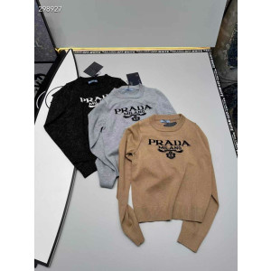 PRADA 프라다 라운드니트