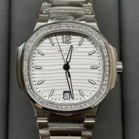 PATEK PHILIPPE 파텍필립 노틸러스 7118 화이트 다이얼 스틸