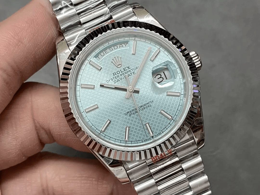 ROLEX 로렉스 데이데이트 아이스블루 다이얼 m228236