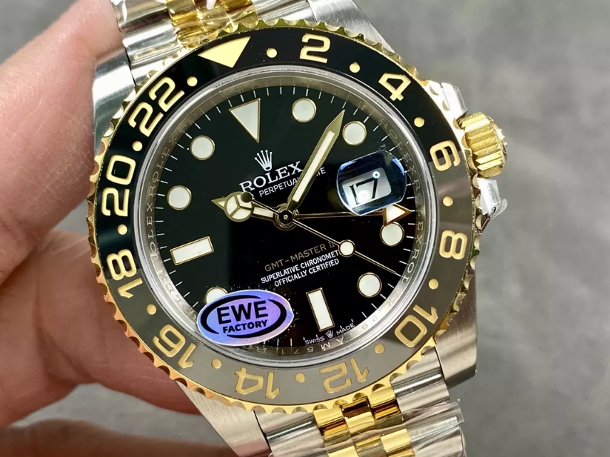 ROLEX 로렉스 GMT마스터2 호랑이 검판 콤비 40mm 쥬빌레 126713