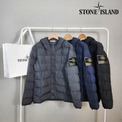 STONE ISLAND 스톤아일랜드 심리스 다운라크 후드패딩