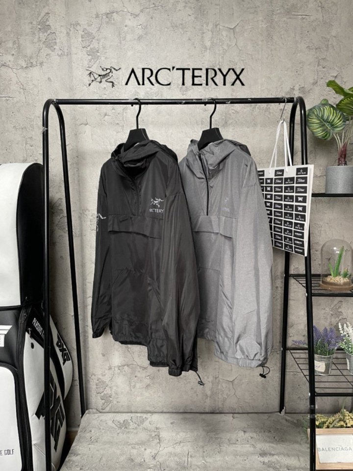 ARCTERYX 아크테릭스 메탈 윈드브레이커