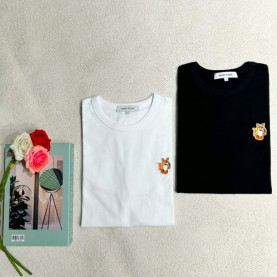 MAISON KITSUNE 메종키츠네 브이패치 반팔