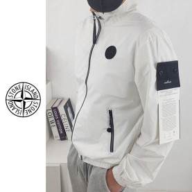 STONE ISLAND 스톤아일랜드 경량 쿼터 집업