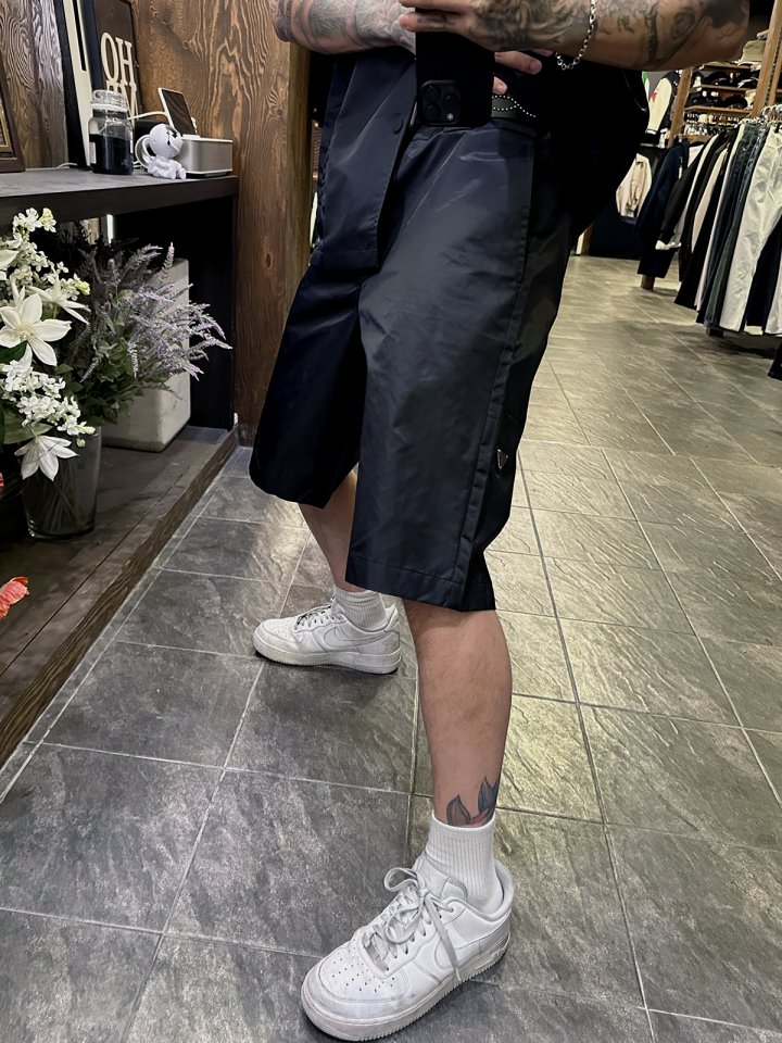 PRADA 프라다 리나일론 버뮤다 하프 팬츠